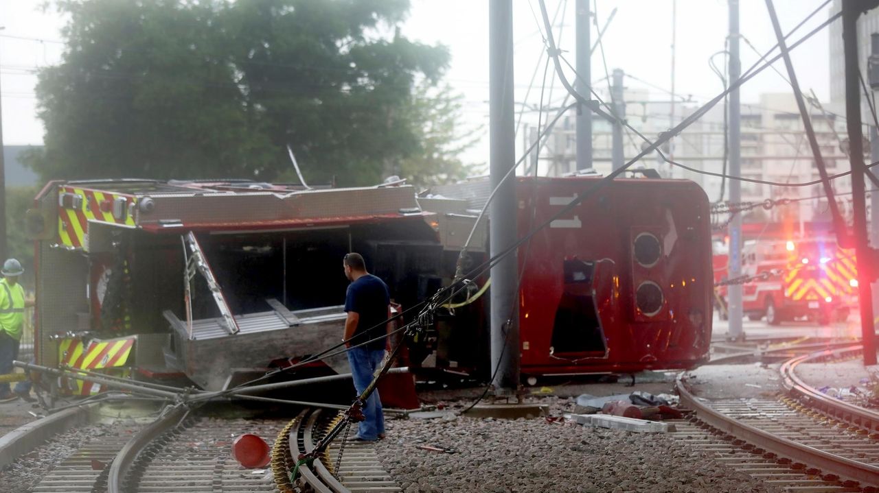 4 Dallas firefighters injured as engine crashes off bridge, lands on ...