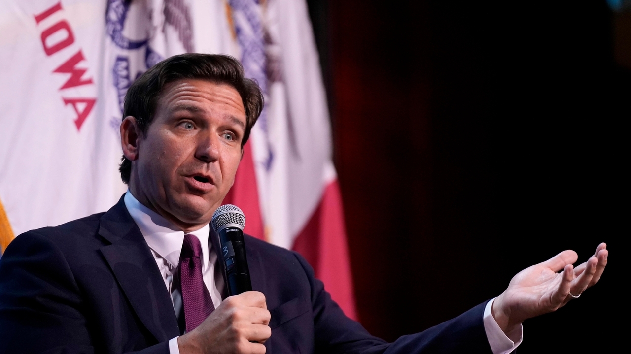 Ron DeSantis' campaign will move more staff to Iowa in his latest bet on the first caucuses - Vimarsana News