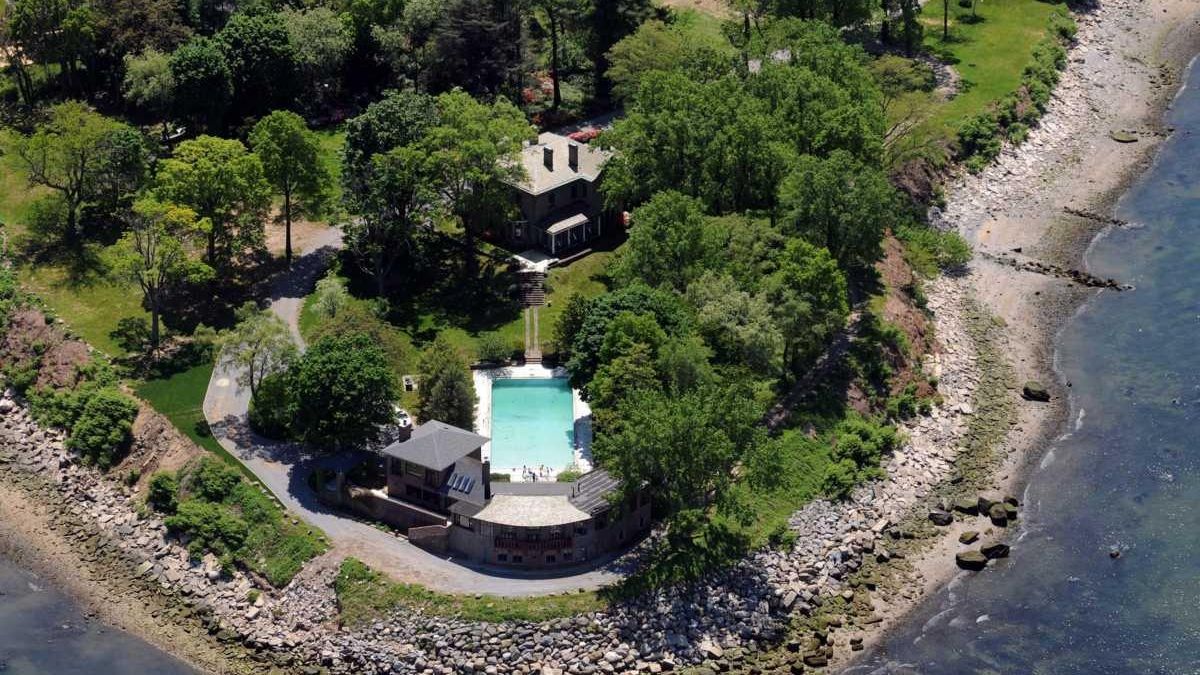 'Great Gatsby' mansion in Kings Point sells Newsday