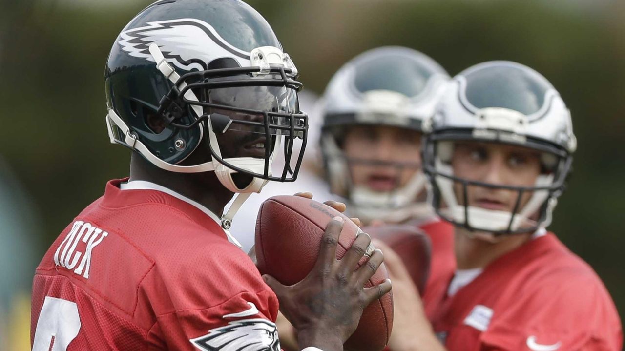 Is Michael Vick the long-term answer for Chip Kelly's Eagles? 