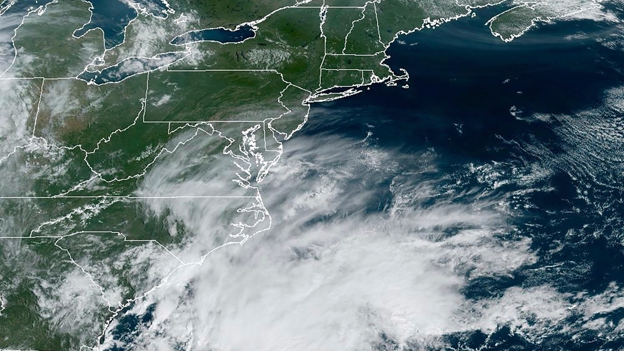Tropical storm warning issued for US East Coast ahead of potential cyclone, forecasters say - Vimarsana News