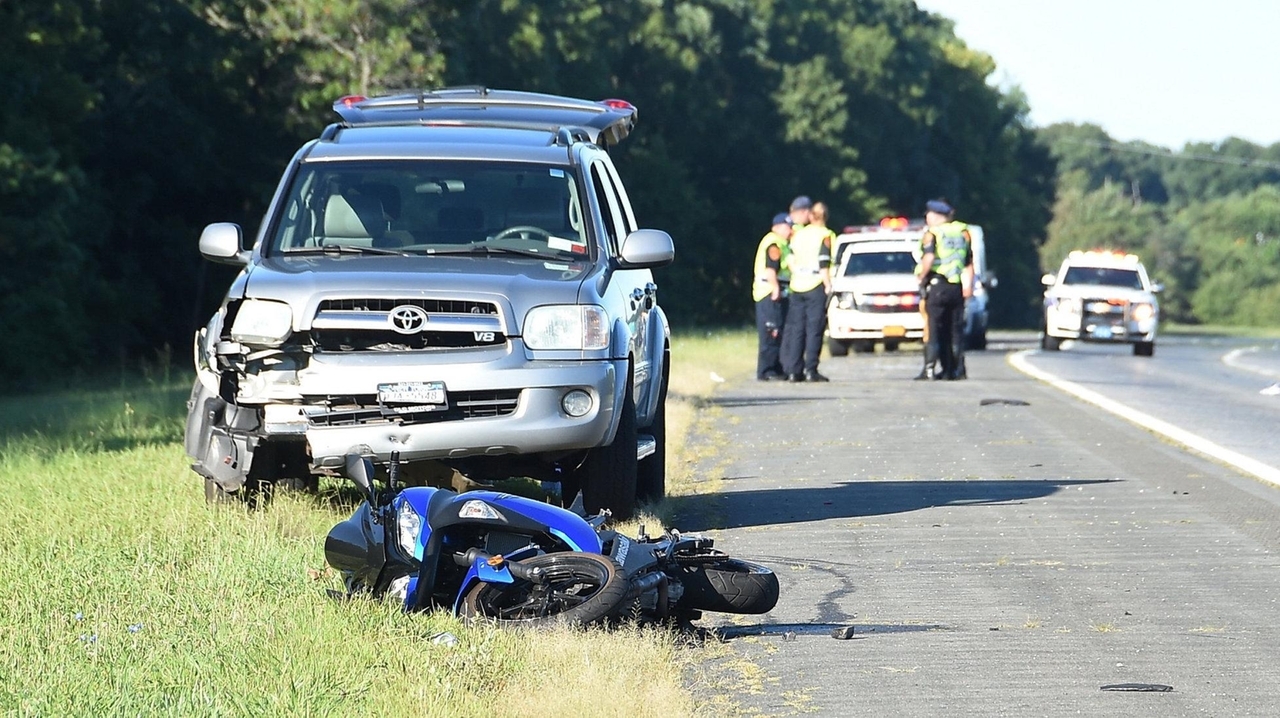 Motorcyclist sideswiped, seriously injured in Sunrise Highway crash