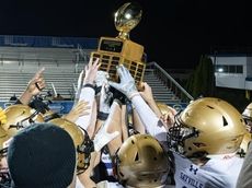 Vitale, Coan propel Sayville football to Long Island Class III title in thriller