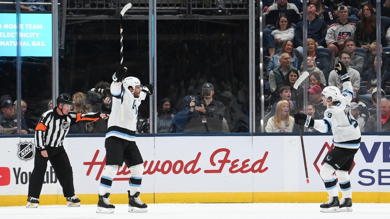 Nick Schmaltz scores twice, reaches 500 points as Mammoth beat Blue ...