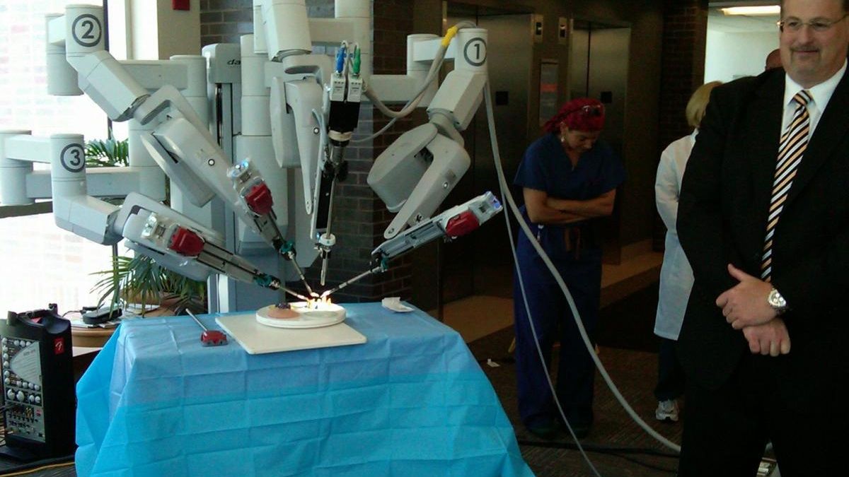 Riverhead hospital gets a new surgical robot Newsday