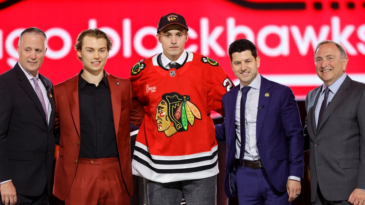 Chicago Blackhawks sign defenseman Artyom Levshunov to an entry-level contract