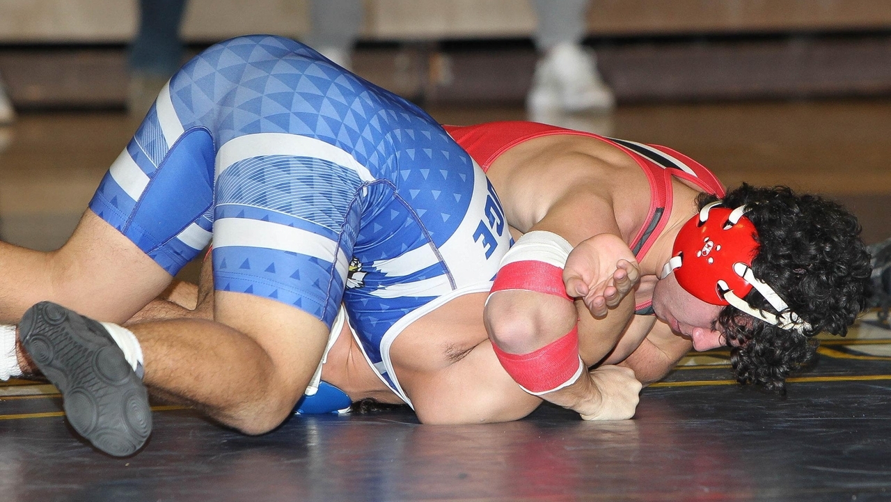 photos-east-islip-hauppauge-wrestling-newsday