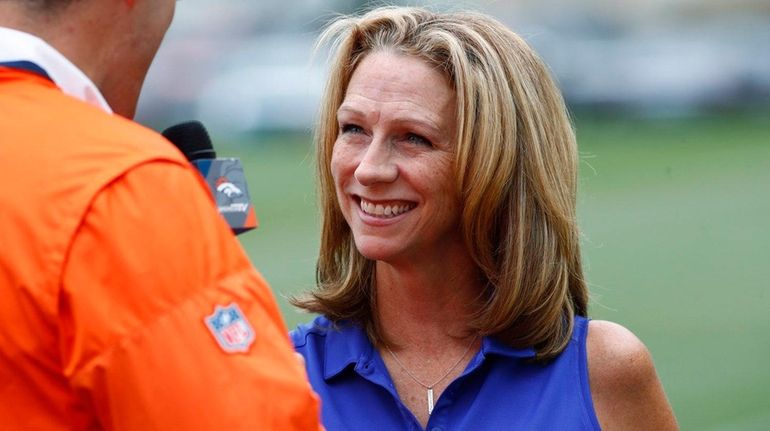 It's no surprise Beth Mowins excelled on Monday Night Football