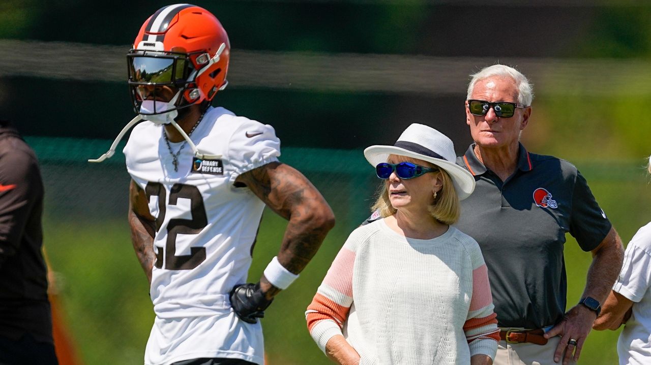 Countdown to 2020: Best Cleveland Browns player to wear No. 4