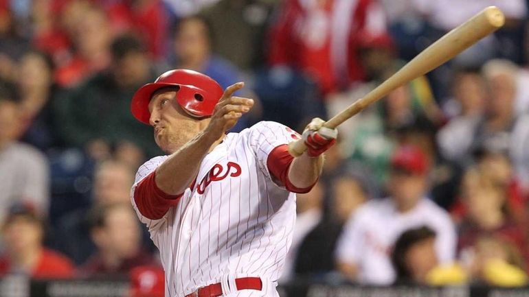 Phillies trade Shane Victorino to Dodgers, Hunter Pence to Giants 