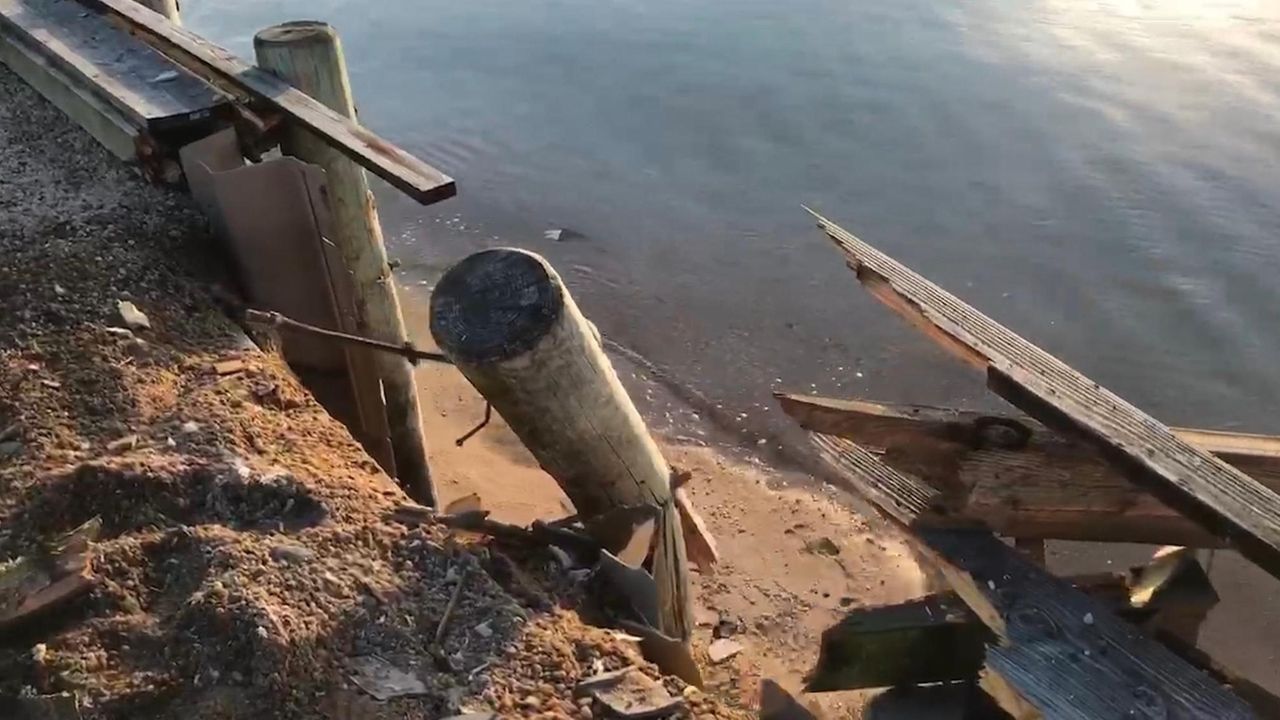 1 killed, 3 seriously injured in Mattituck boat crash Newsday