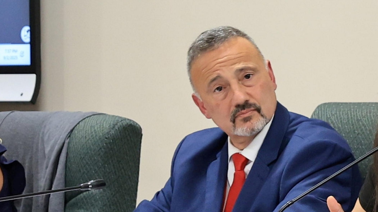 Ex-Connetquot superintendent Joseph Centamore gets new job in North Babylon