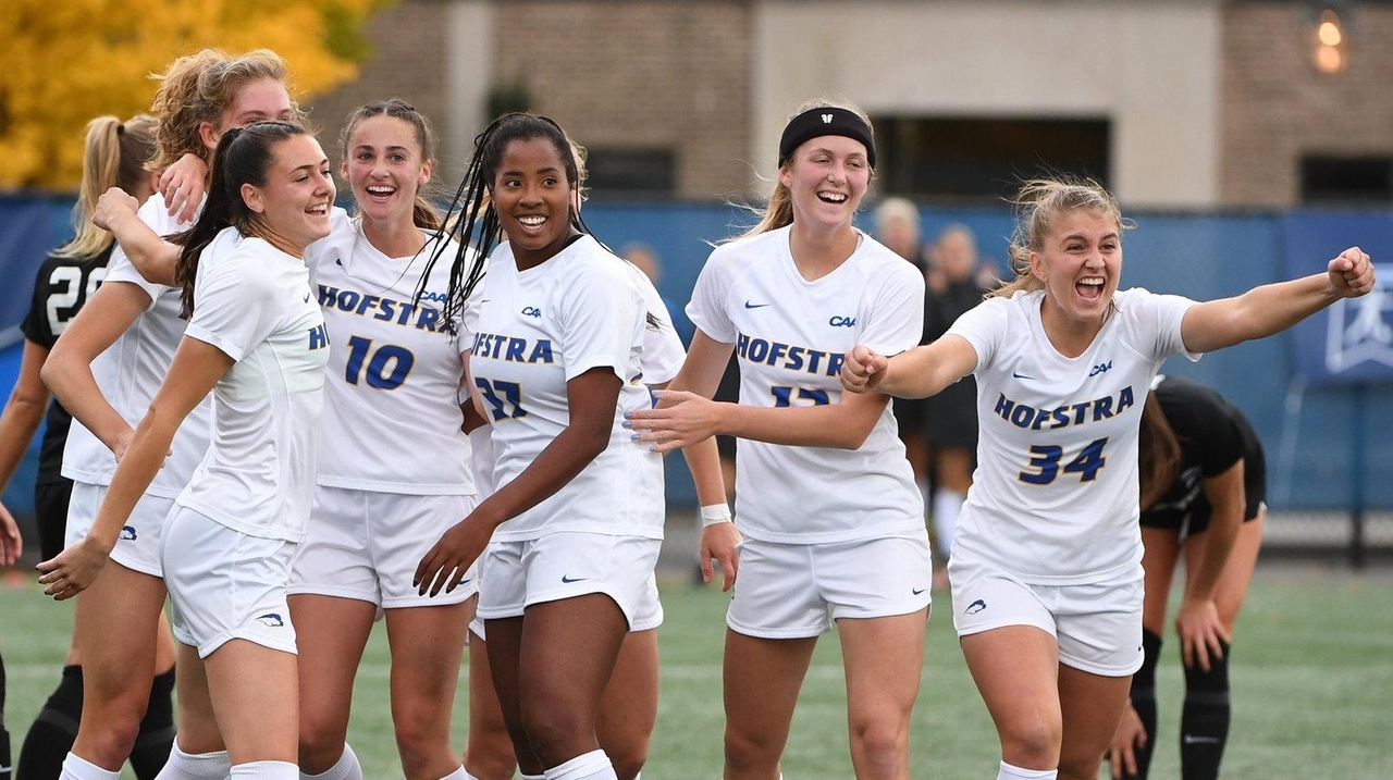 Hofstra women's soccer dominates in NCAA tournament win over Providence