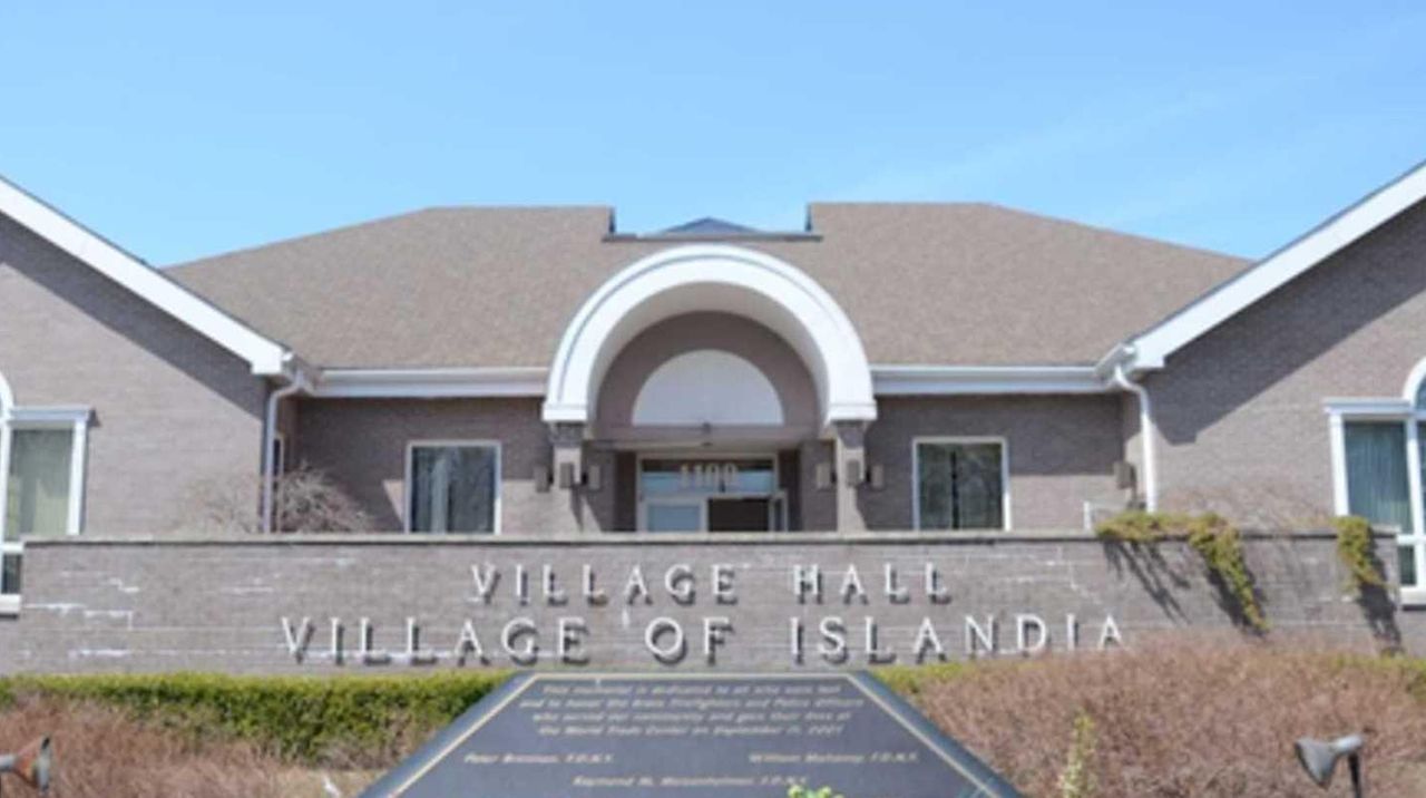 Islandia Village board approves development of senior community Newsday