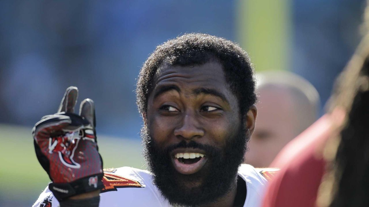 Darrelle Revis thrilled to be with Bucs, says he felt Jets gave up on him  after injury – New York Daily News