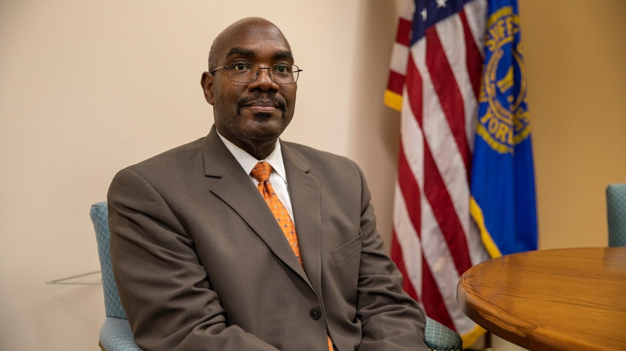 Opioid abuse within communities of color discussed at Suffolk forum in Bellport - Vimarsana News