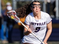Carly Cangelosi scores 3 goals to help Sayville girls defeat Bayport-Blue Point
