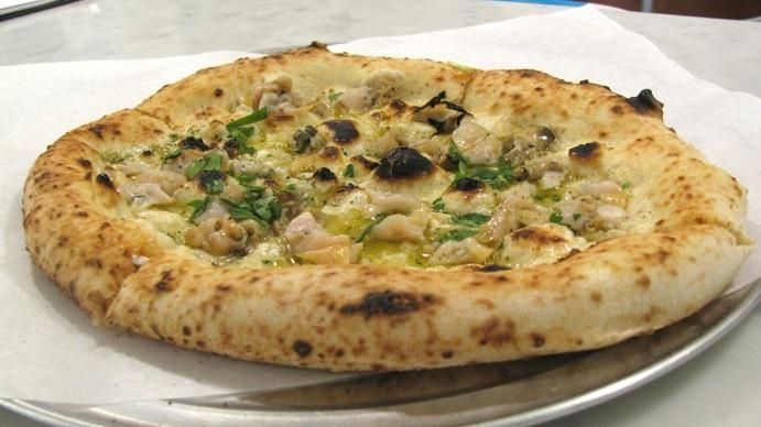 The clam pizza at Pizzetteria Brunetti in Westhampton Beach. Newsday...