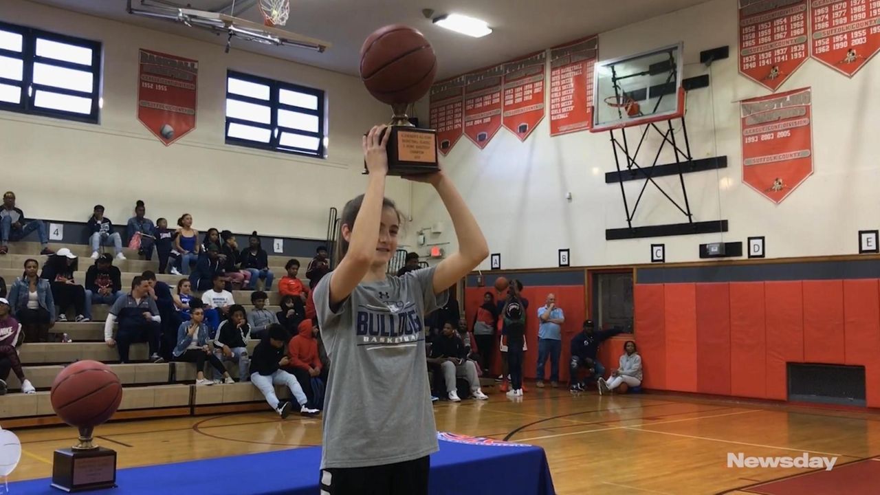 Riley Weiss wins 3point title at Alzheimer's benefit Newsday