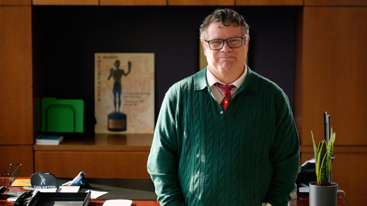 As head of the actors guild, Sean Astin brings a little Rudy, a little ...