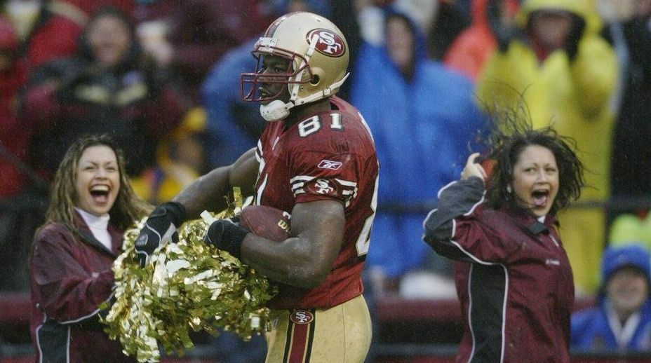 Dallas Cowboys wide receiver Terrell Owens celebrates his third