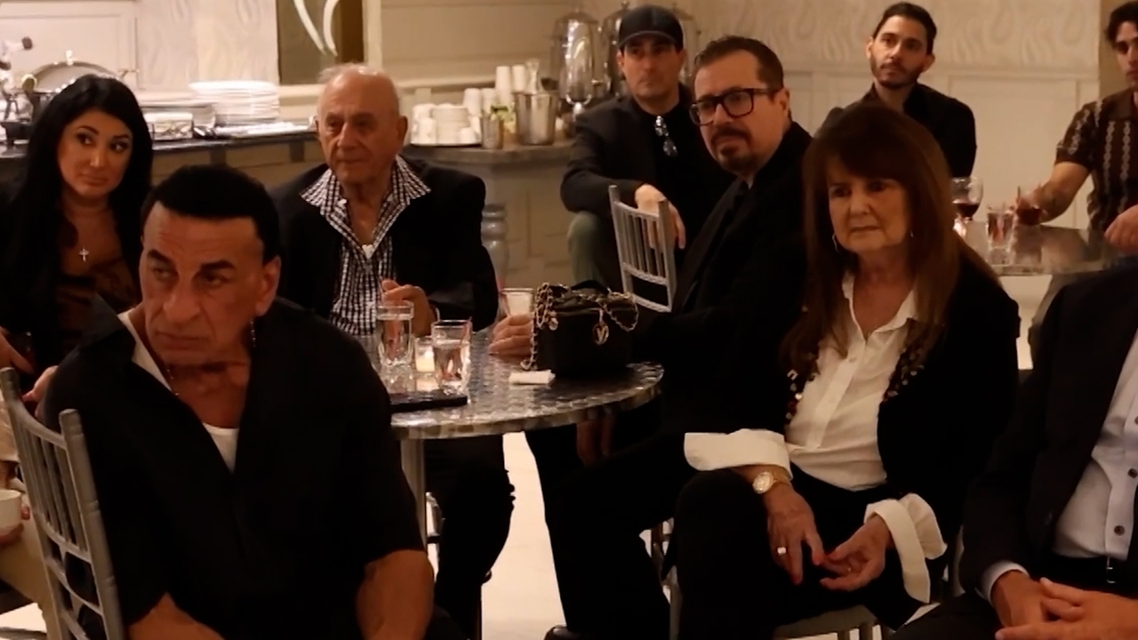 'Sopranos' star Vincent Pastore remembered at Woodbury restaurant