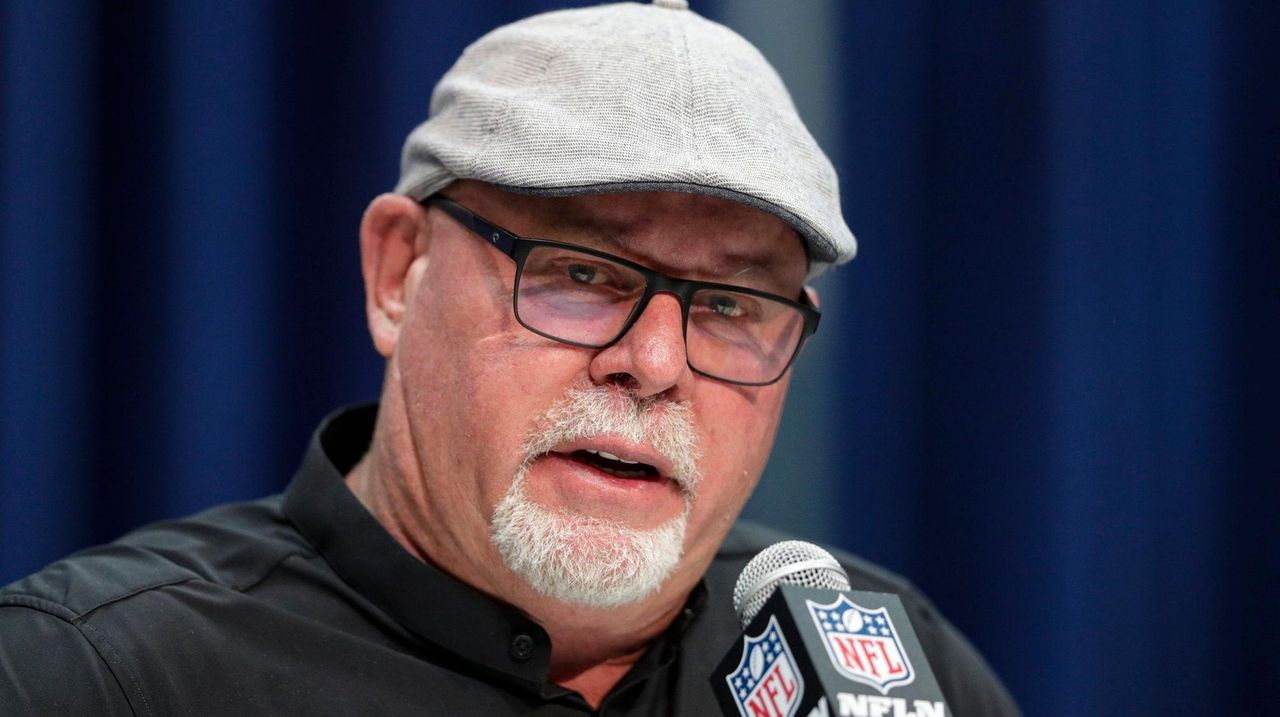 Super Bowl 2021: An inside look at Buccaneers' Bruce Arians