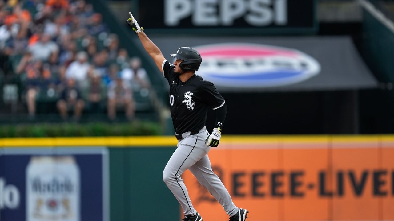 White Sox wrap up recordbreaking losing season with 95 win over