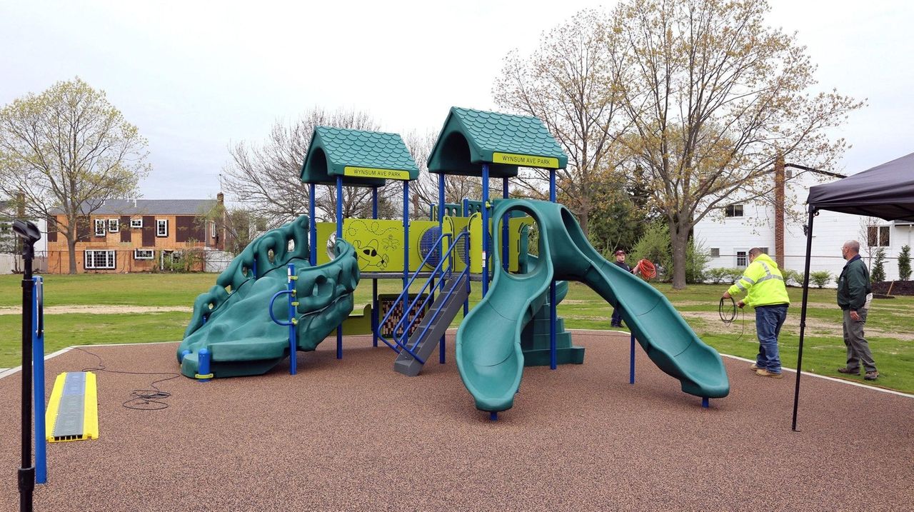 New playground opens at Wynsum Avenue Park in Merrick Newsday