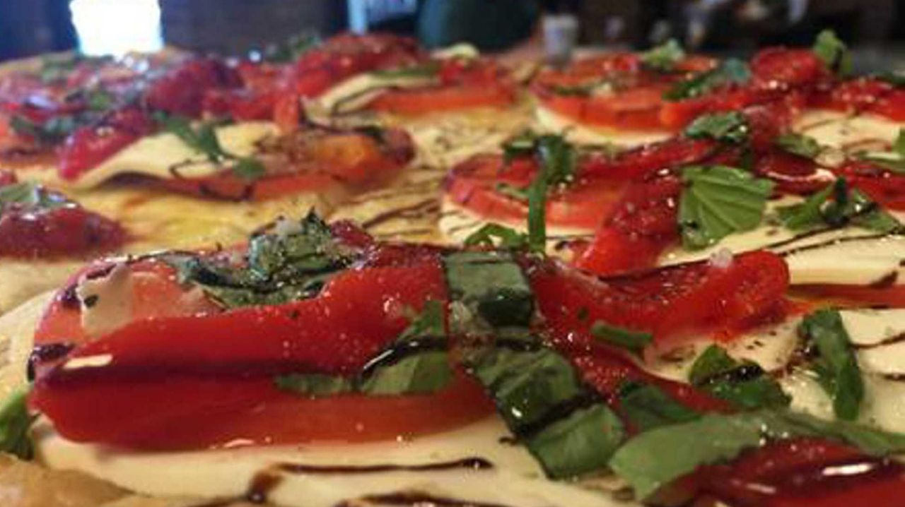Pizza restaurant Martino's closes in Kings Park, succeeded by Gino's ...