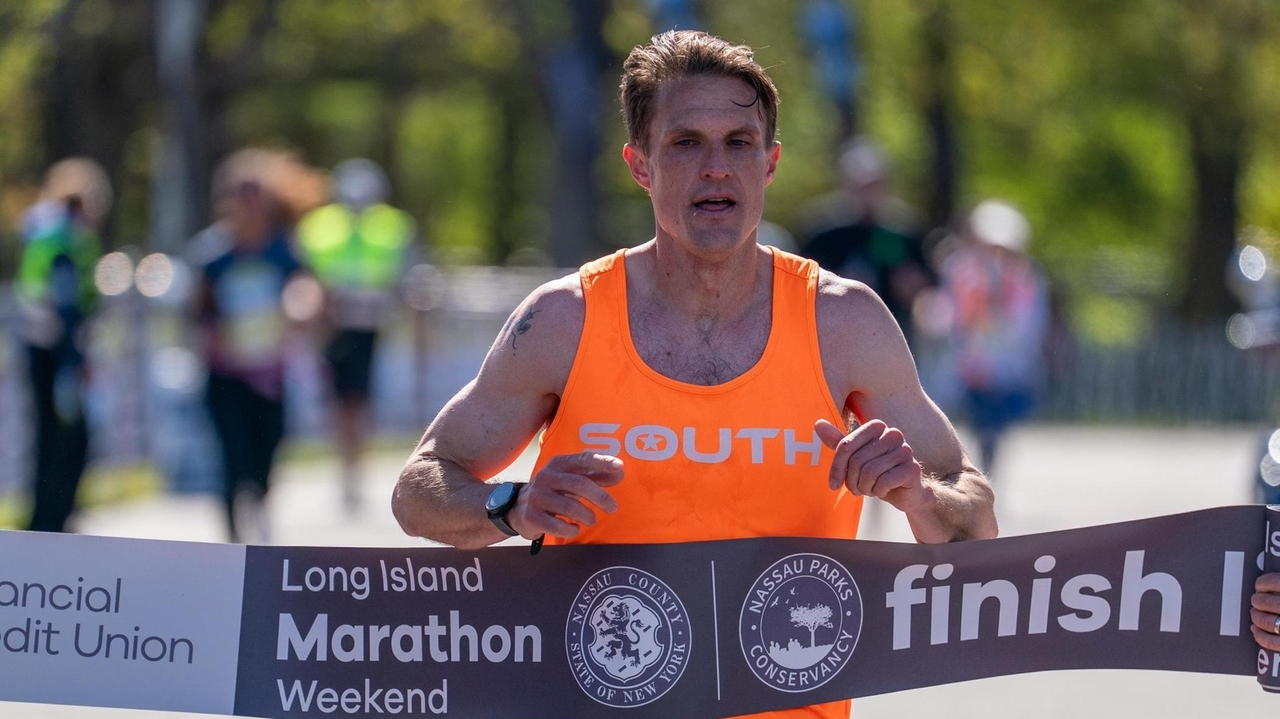 Bethpage native wins Long Island Marathon - Newsday