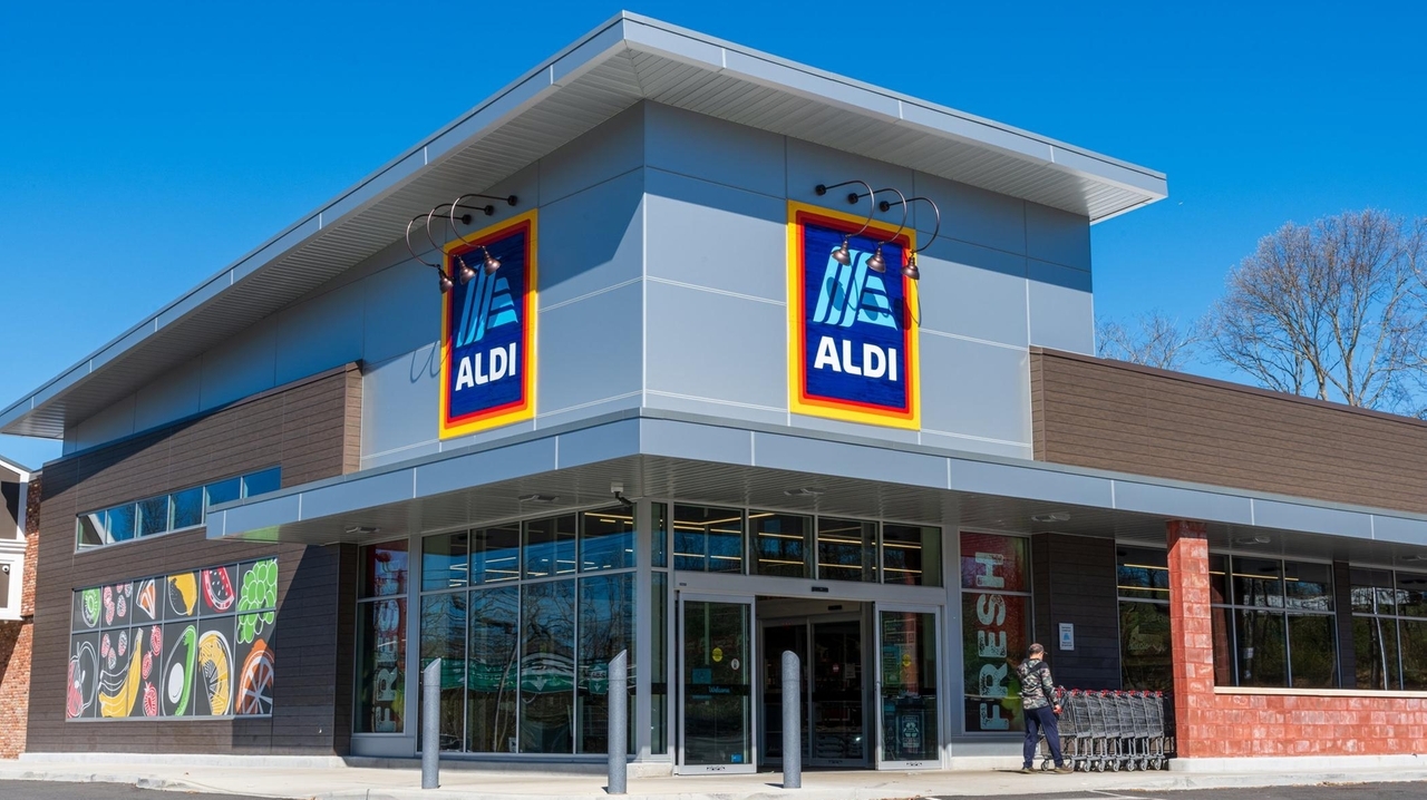 Aldi joins other grocers in cutting prices as shoppers buy less food