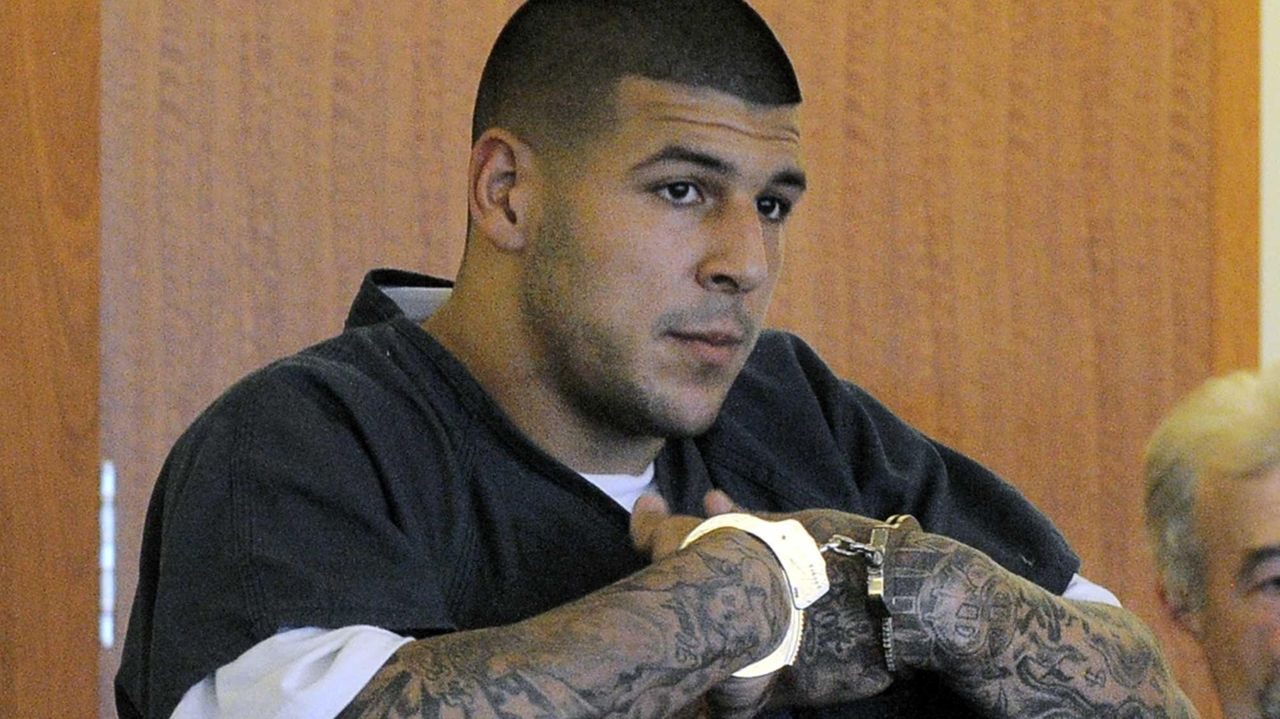 Aaron Hernandez S Girlfriend Indicted On Perjury Charge Newsday