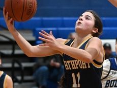 Northport, DeMarco hold off North Babylon for quarterfinal win