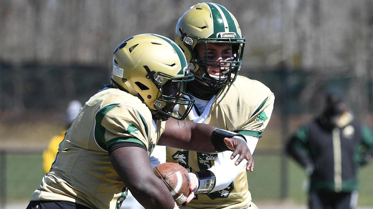 Photos Longwood vs. Bellport football Newsday