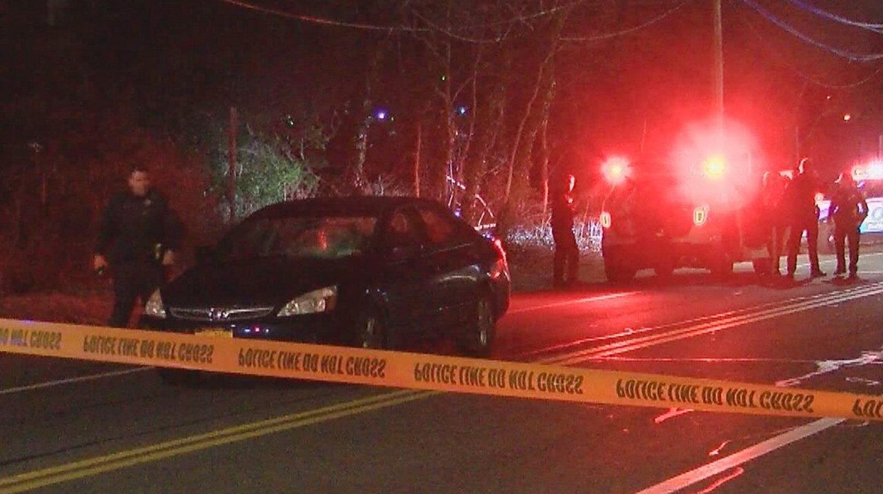 Pedestrian struck by car, seriously hurt in East Patchogue, Suffolk