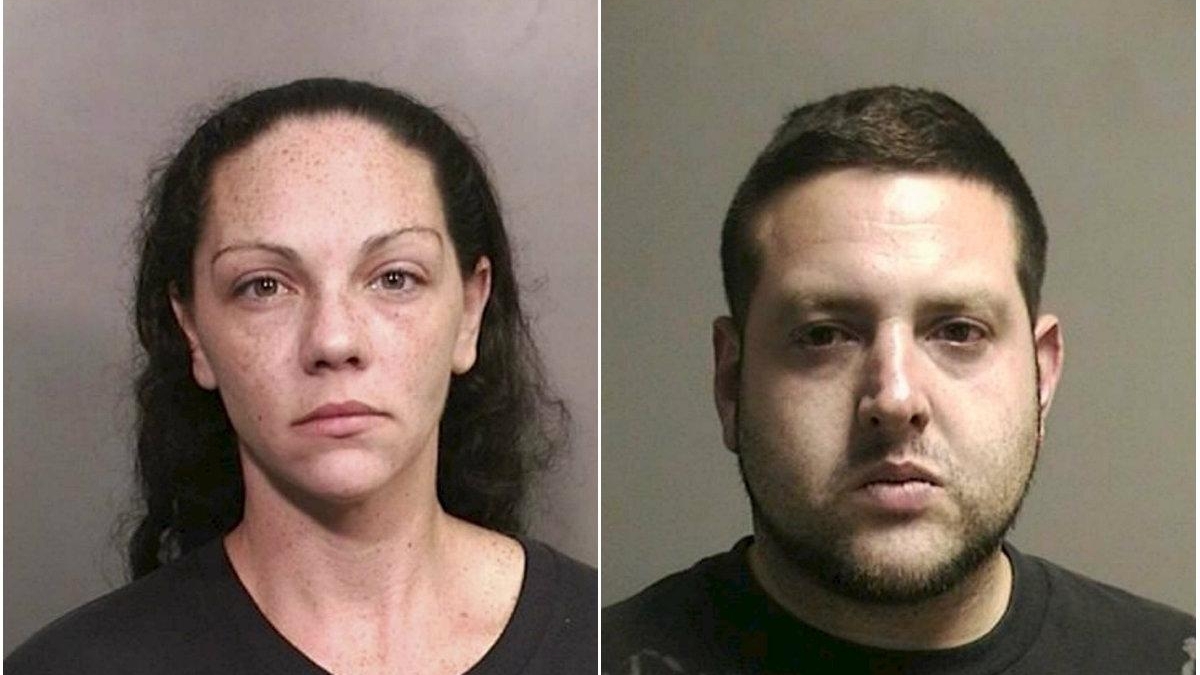 Pair arrested in use of stolen credit card - Newsday