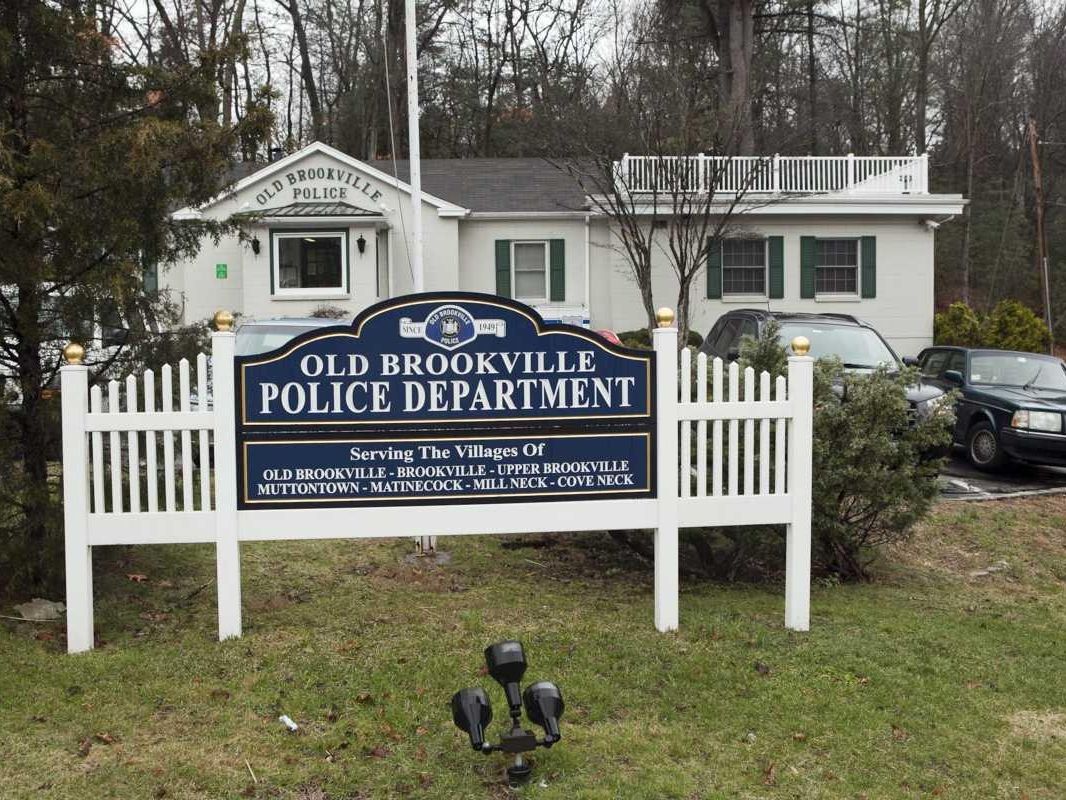 Muttontown's new police force almost ready Newsday