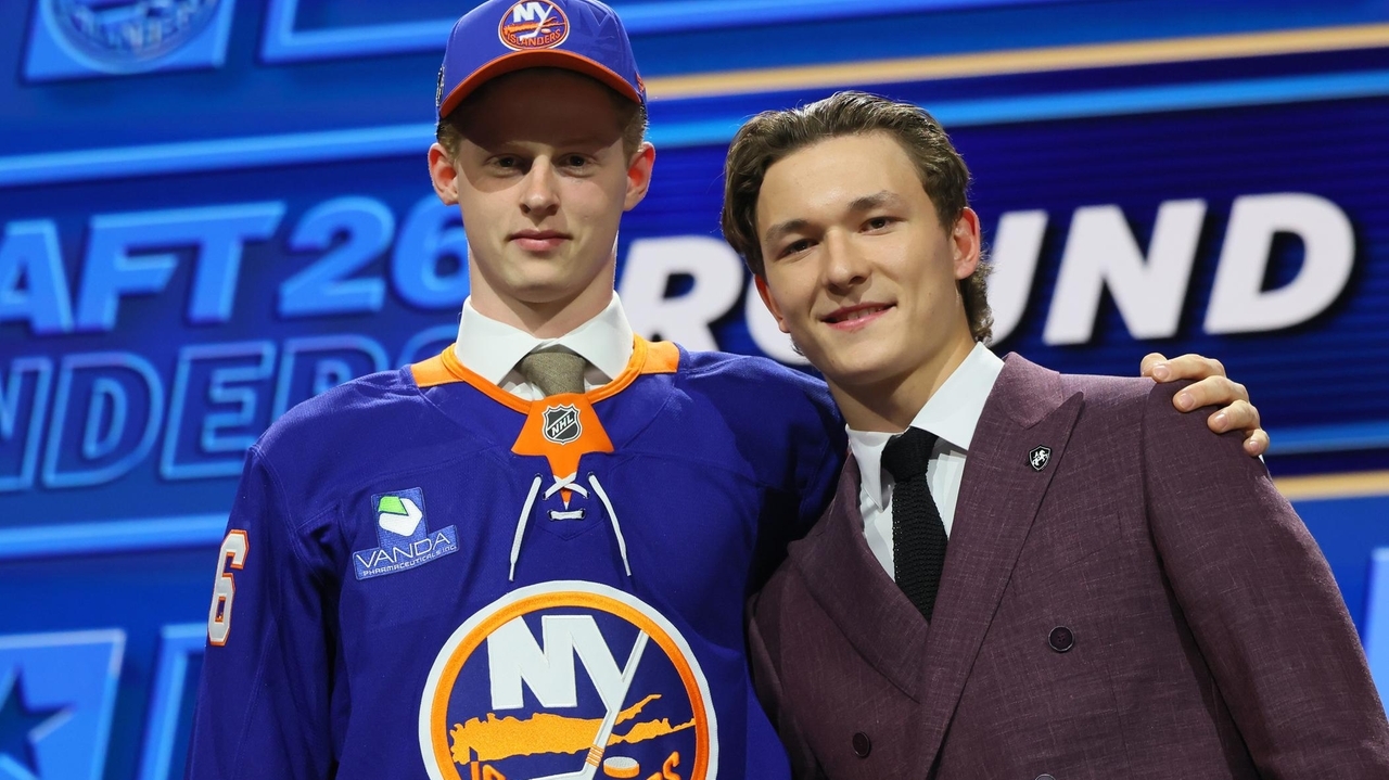 Malte Gustafsson's plan to join Islanders: One year in Sweden, then fight for a roster spot