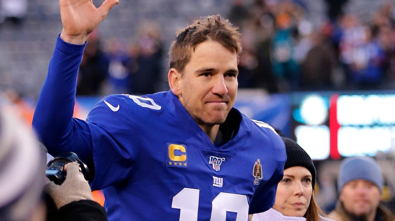 New York Giants beat down the Dolphins with Eli Manning under center