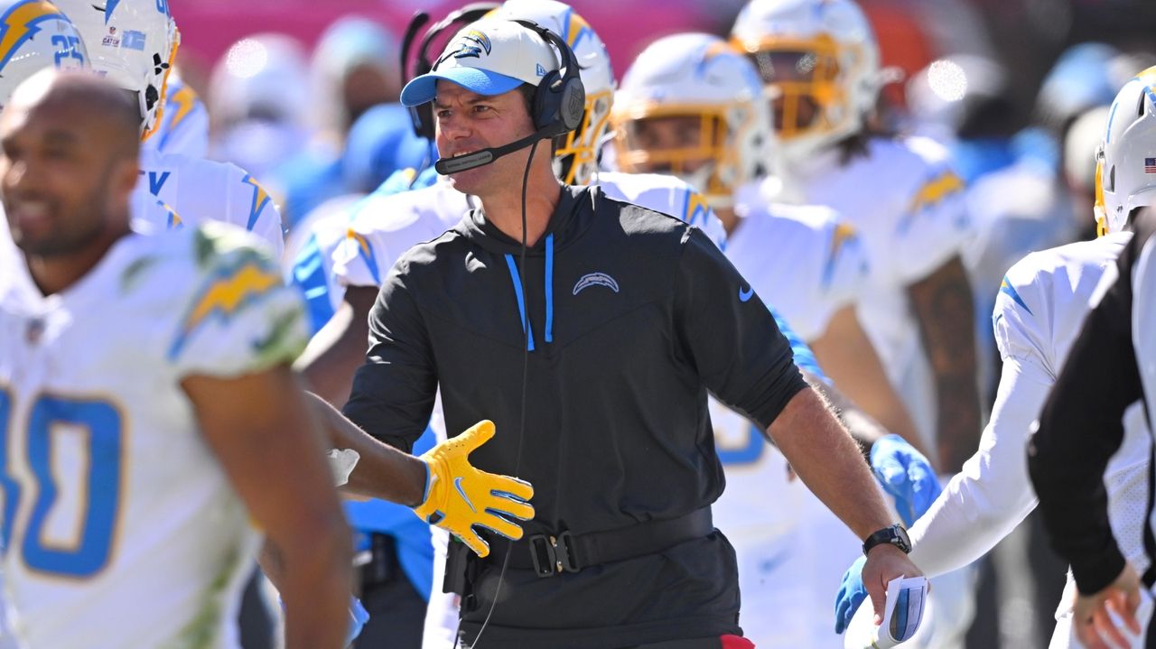 Highlights and Touchdowns: Los Angeles Chargers 30-28 Cleveland