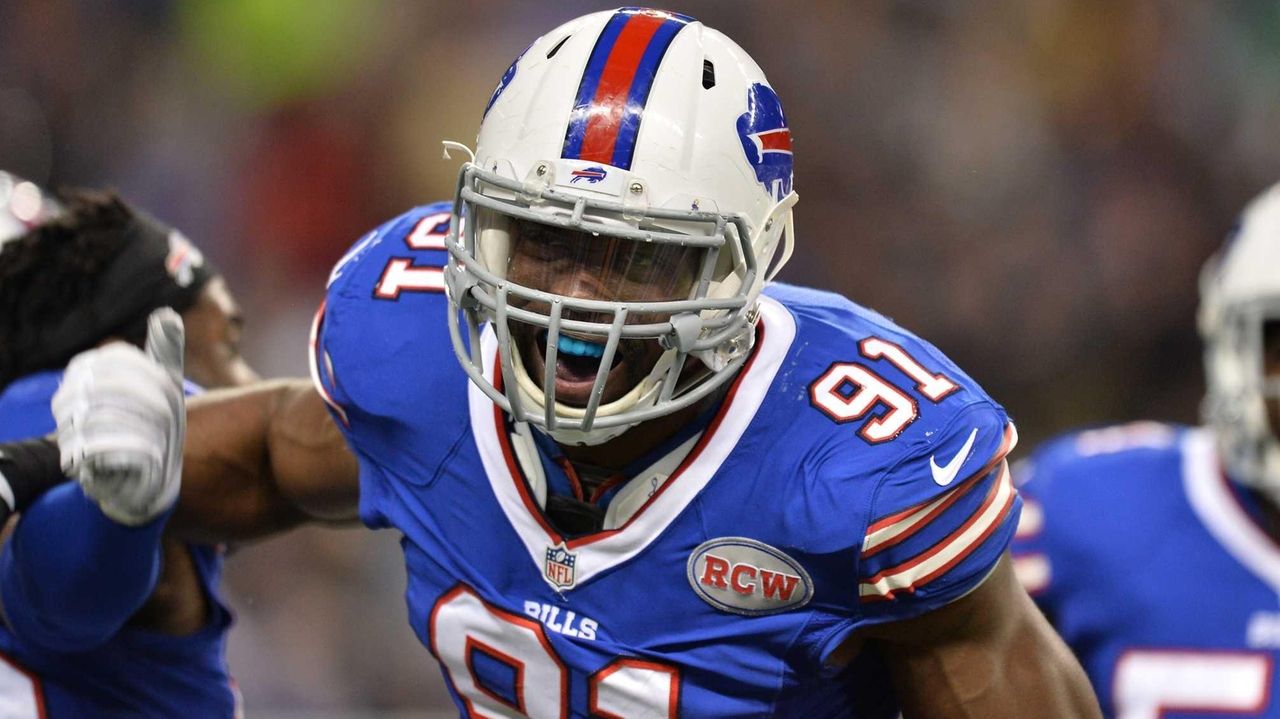 Bills' Shaq Lawson To Have Shoulder Surgery