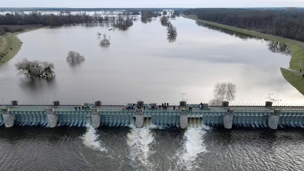 Rivers remain high in parts of northern and central Europe after heavy rain - Vimarsana News