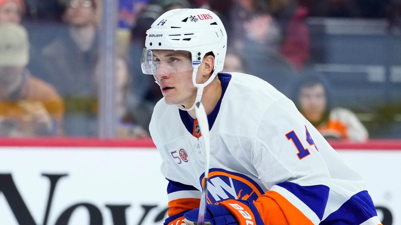 NHL Daily: Horvat Solid in NYI Debut vs. Flyers; Top 64 Draft