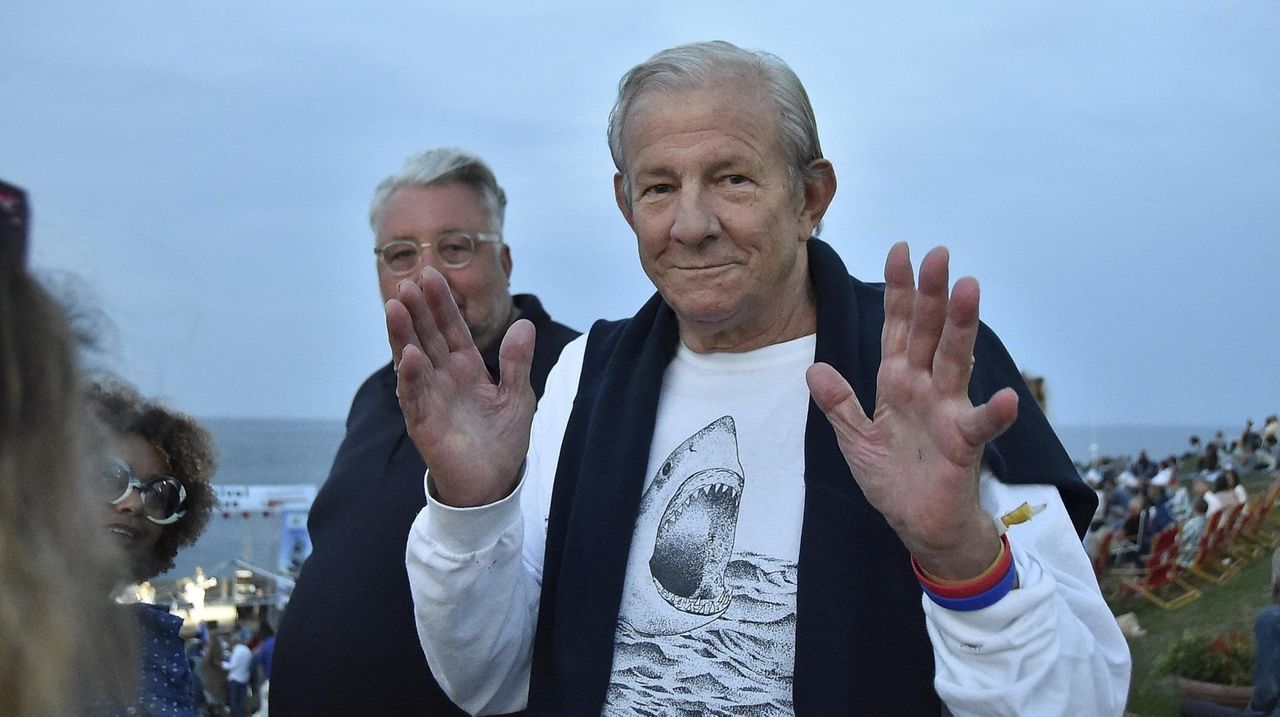 Police searching in Montauk for missing photographer Peter Beard Newsday