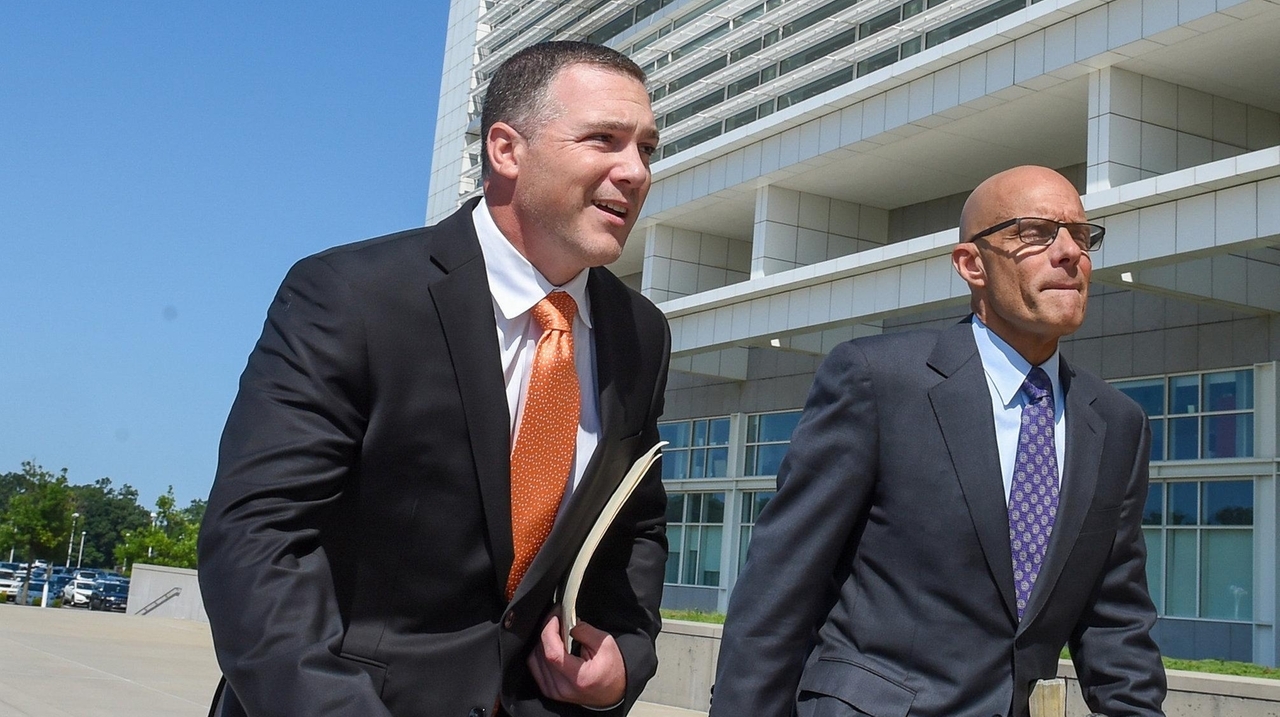 Former Suffolk cop sentenced to prison for civil rights violation - Newsday