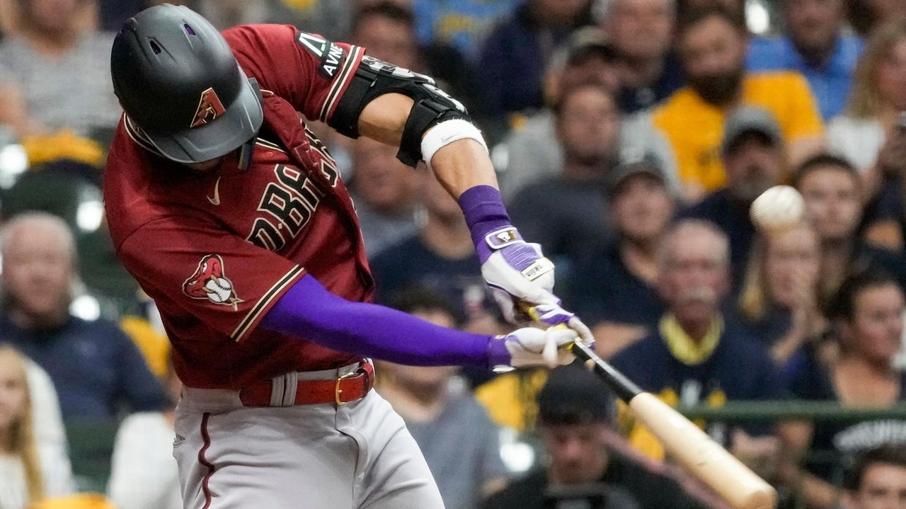 Diamondbacks rally for 6-3 victory over Brewers in Wild Card