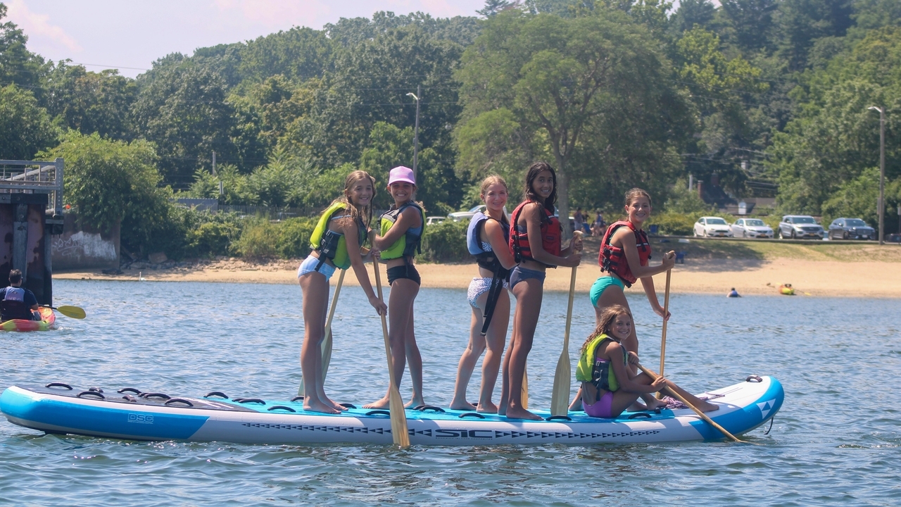 New 6-person paddleboard hits the water at the WaterFront Center in Oyster Bay - Vimarsana News