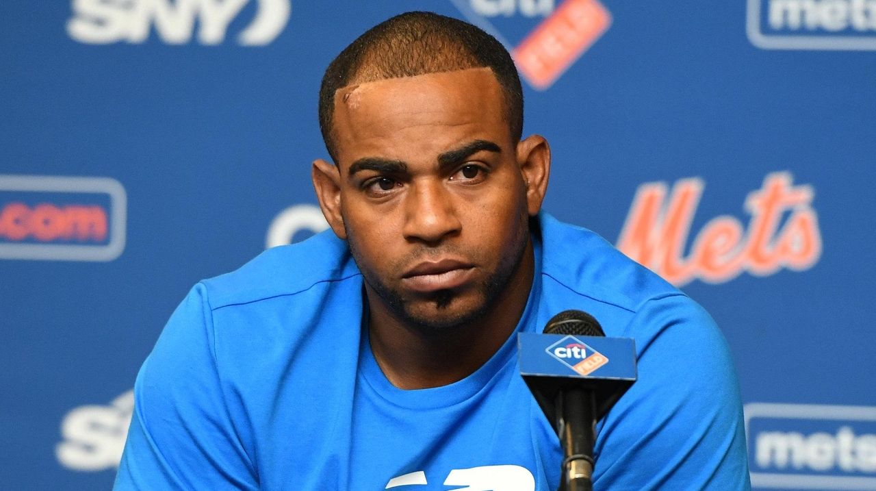 Yoenis Cespedes: New York Mets OF injured ankle after wild boar run-in