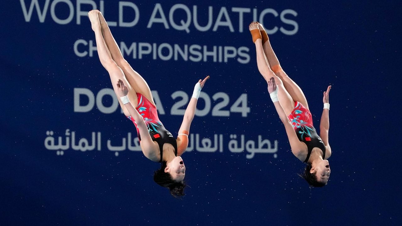 Golden Duo: Quan Hongchan and Chen Yuxi give China another diving world ...